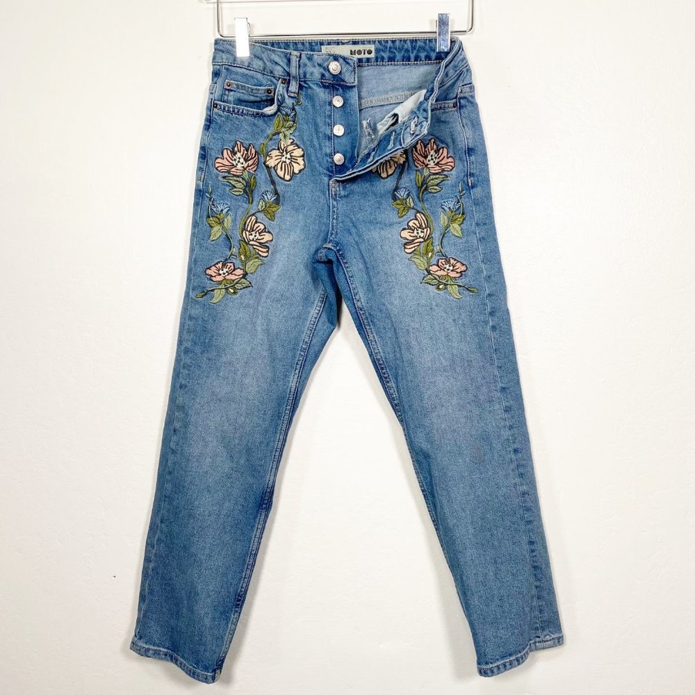 Floral embroidered jeans